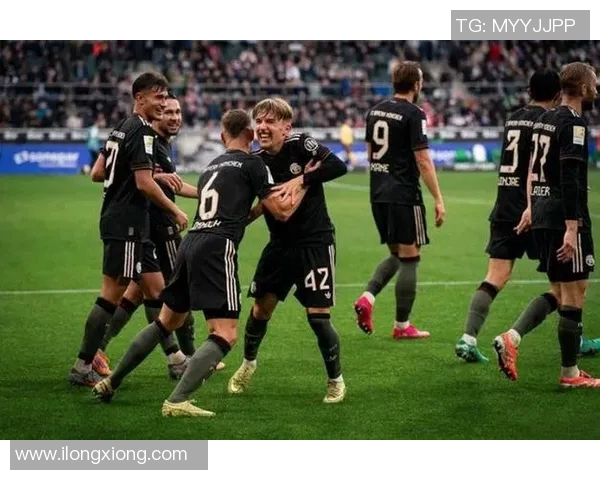 慕尼黑1860遭遇两连败,主场失利惨遭科隆逆转 慕尼黑1860遭遇两连败,主场失利惨遭科隆逆转