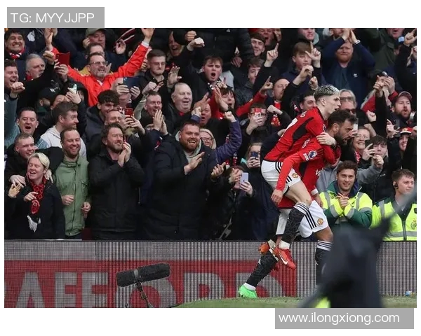 曼联重获英超联赛榜首位置，率先挤掉利物浦